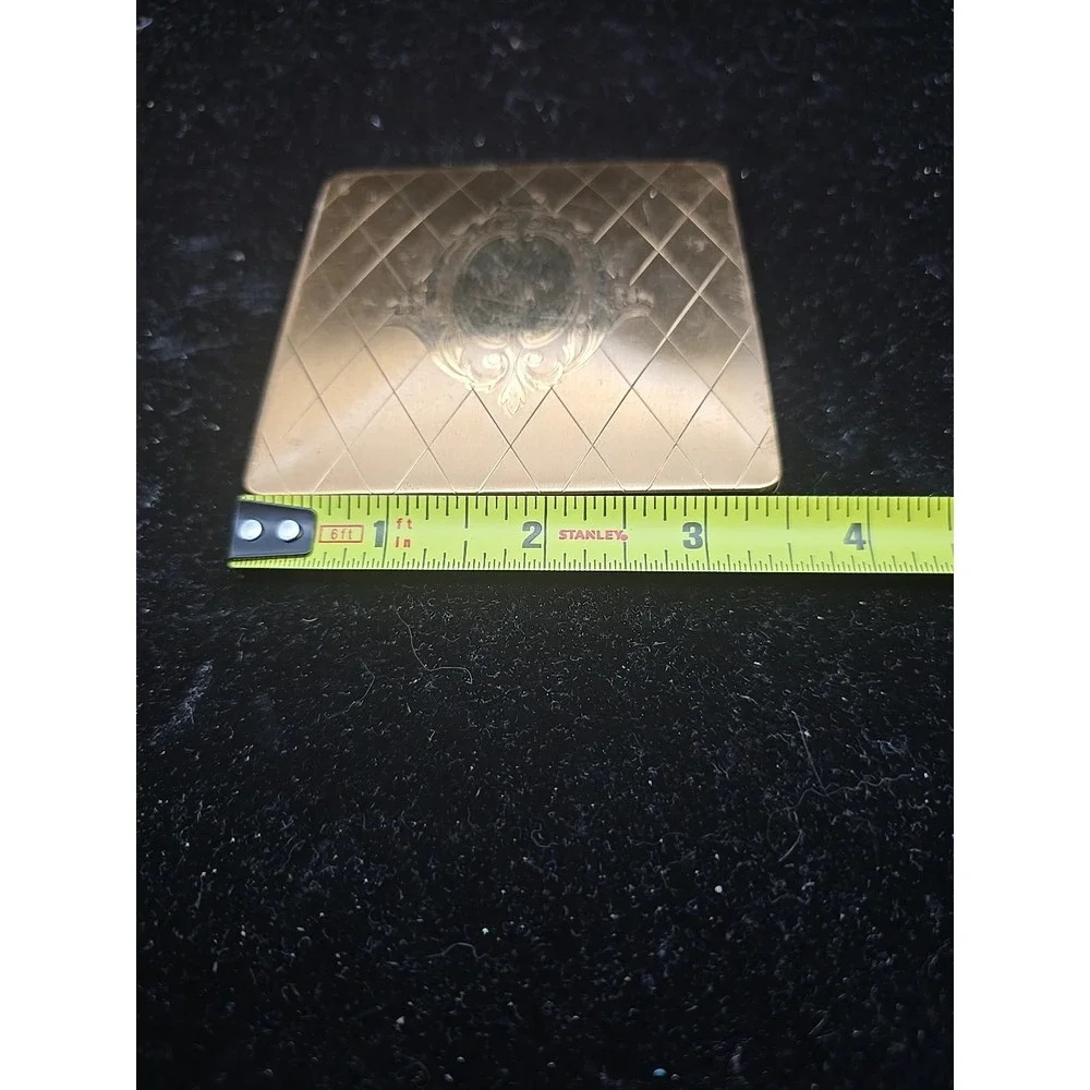 Vtg 1950s Elgin American Gold Tone Powder Compact Etched Top Case Square Brass